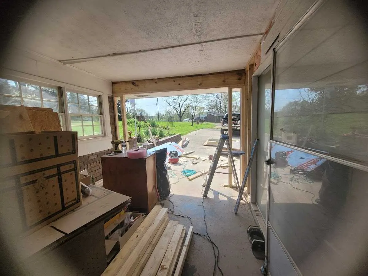 Air movers and dehumidifier for Water Mitigation Services in Picnic Point